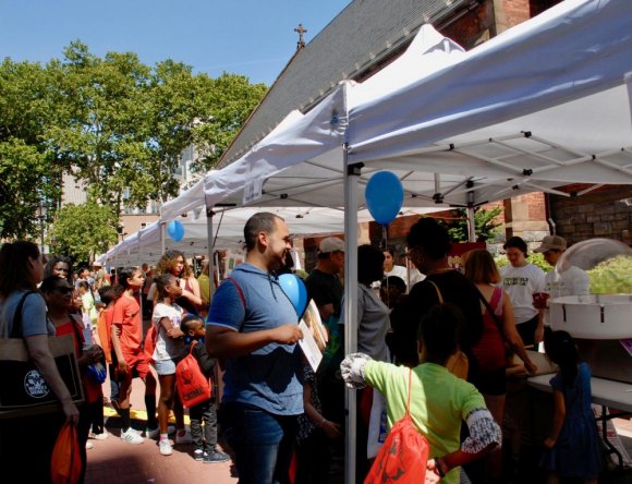 Roosevelt Island Day 2018 In Photos Locals and visitors packed the lineup of booths for Roosevelt Island Day.